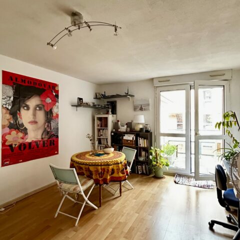 À louer - Compans Caffarelli, T2 meublé dernier étage avec balcon et parking