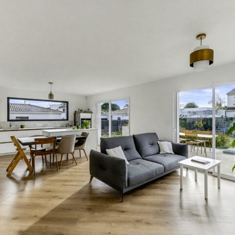 Coeur Lardenne, Maison contemporaine T5 de 124 m² avec jardin, terrasse et garage