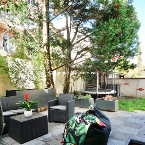 Croix de Pierre/La Pointe, Maison Familiale T4/5 avec jardin, terrasse et garage.