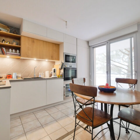 Zénith / Hippodrome, Appartement T3 avec grande terrasse et parking